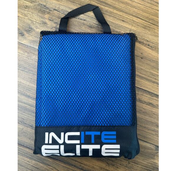 Microfiber Beach Towels X 2 & Carry Bag Quick Dry Lightweight Sand Free Compact - Picture 2 of 7